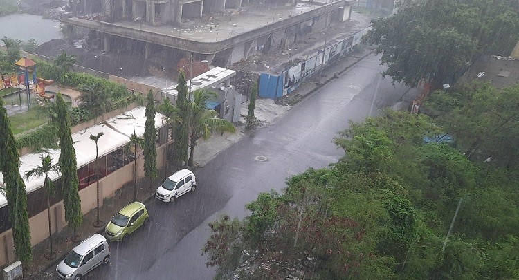 Navi Mumbai Rains Parts of Thane and Raigad receive heavy rains since two days