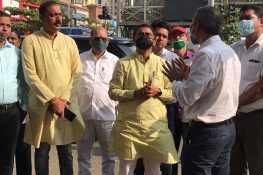 MLA Prashant Thakur visits “Billboard That Breathes” installation at Kharghar, calls for ownership by all stakeholders