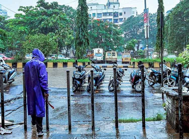 Navi Mumbai drenched: Lashed by heavy rains
