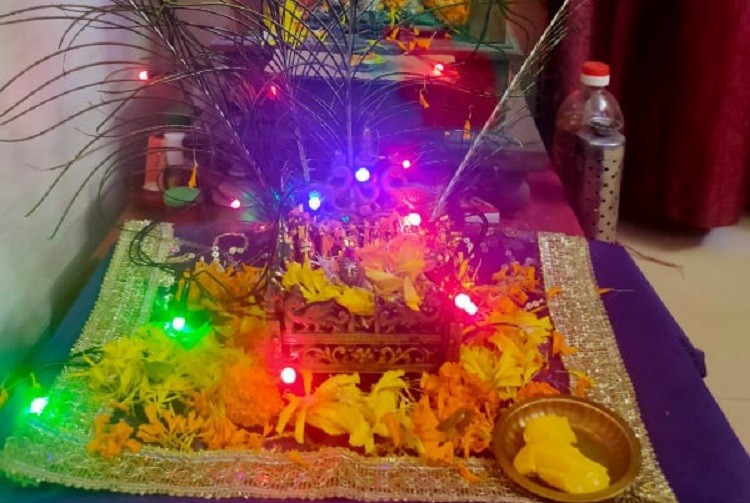 Navi Mumbai celebrates Janmashtami at home