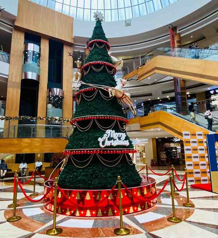 Santas-Village-and-Winter-Magic-Inorbit-Malls-beckon-all-for-their-Christmas-celebrations-1-1