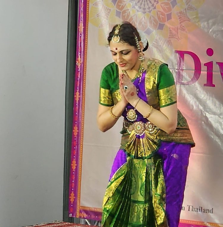 Indian Bharatnatyam Marvel Apeksha Niranjan Mesmerizes Bangkok in Spectacular Diwali Performance