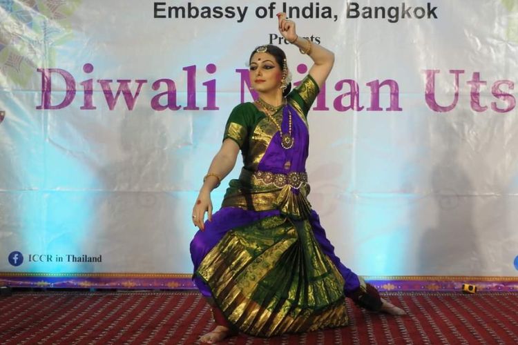 Indian Bharatnatyam Marvel Apeksha Niranjan Mesmerizes Bangkok in Spectacular Diwali Performance